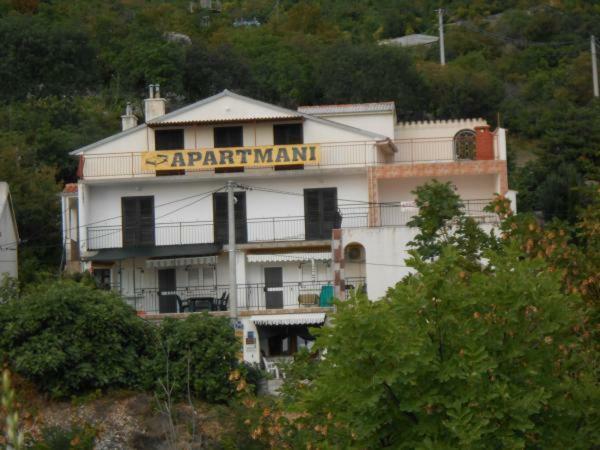 Apartments Mladenka Senj  Dış mekan fotoğraf